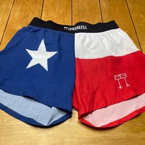 ChicknLegs Men's Texas Flag Athletic Shorts Size Small 4” Half Split NWT